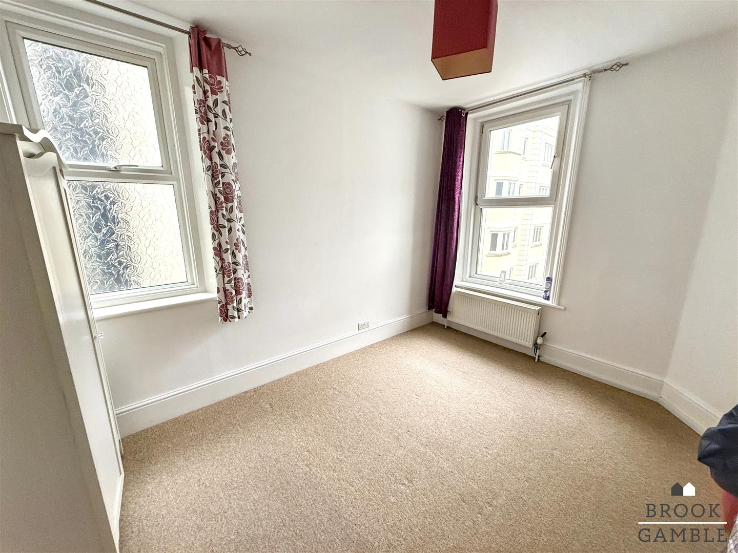 2 Bedroom Apartment. Lascelles Mansions 8-10 in Eastbourne,  12